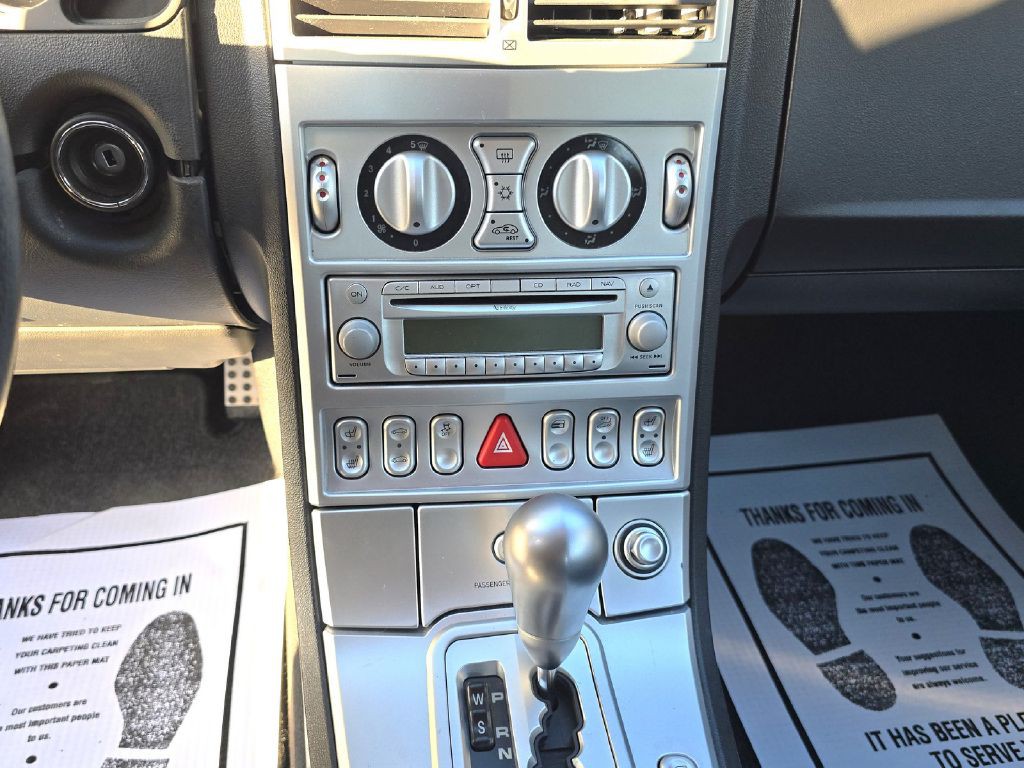 2007 Chrysler Crossfire Image 17