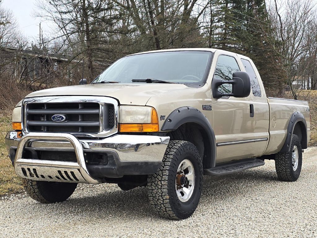 2000 Ford F-250 Image 2