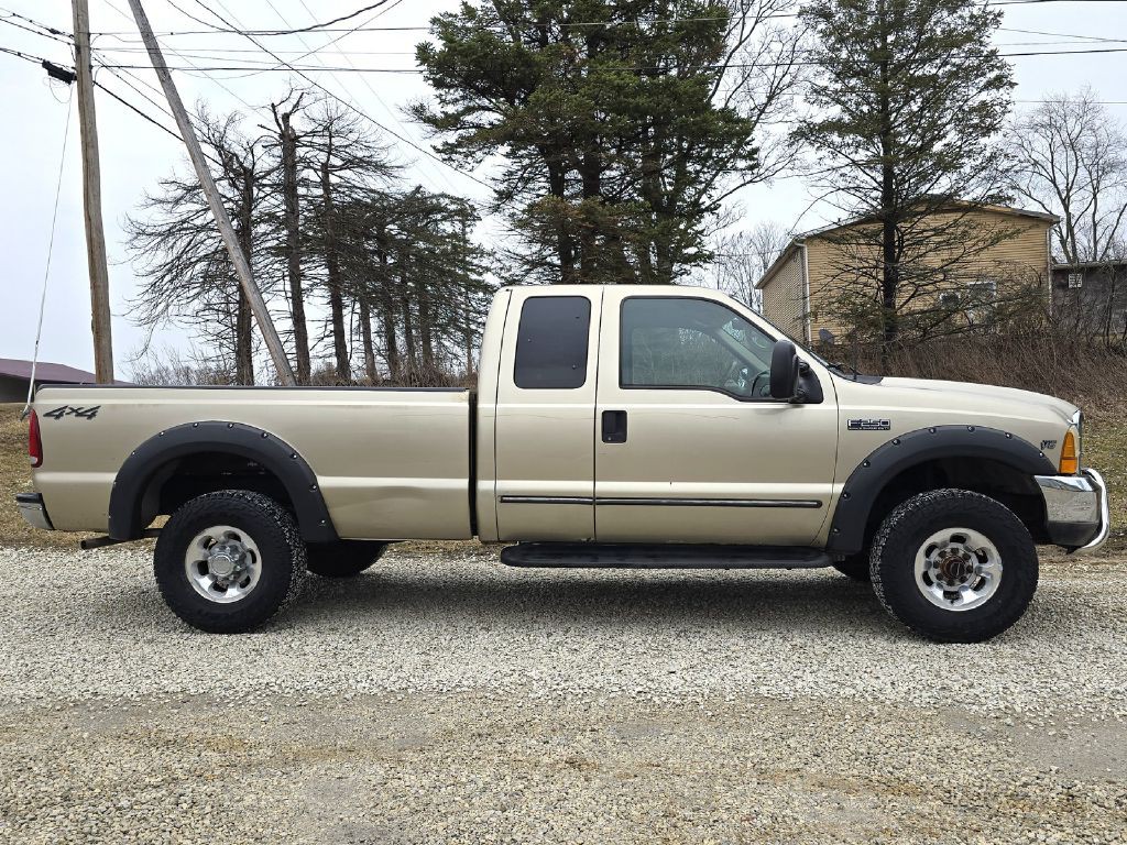2000 Ford F-250 Image 8
