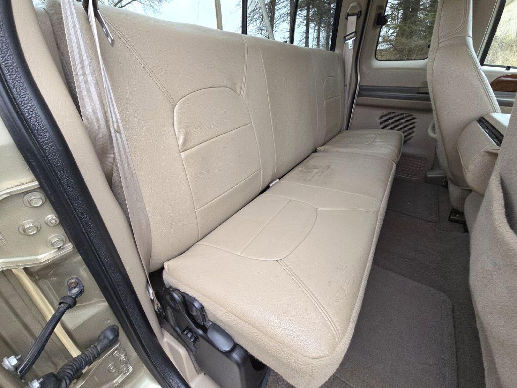 2000 Ford F-250 Image 14