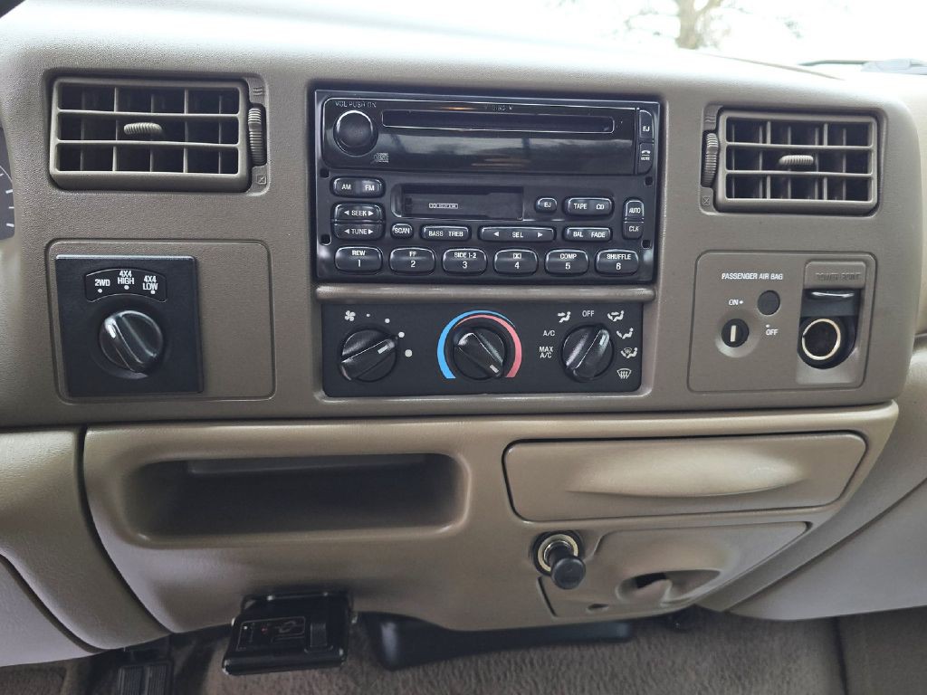 2000 Ford F-250 Image 18