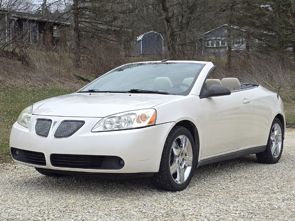 2009 Pontiac G6 Image 2
