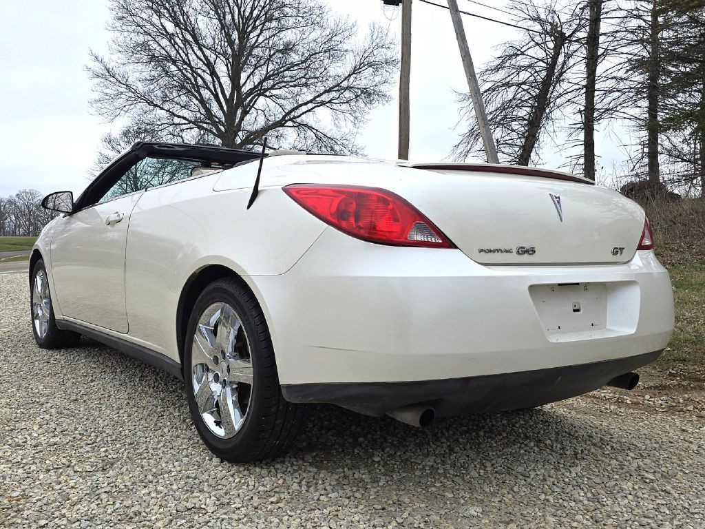 2009 Pontiac G6 Image 5