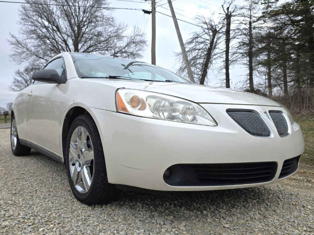 2009 Pontiac G6 Image 11
