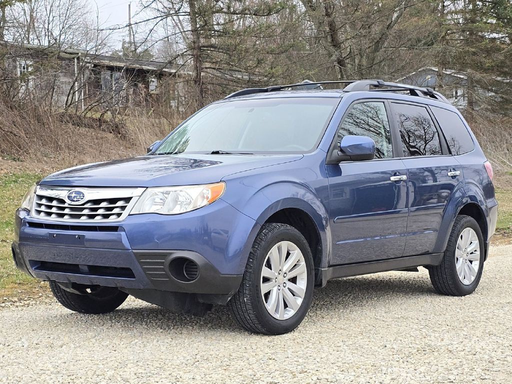 2011 Subaru Forester Image 2