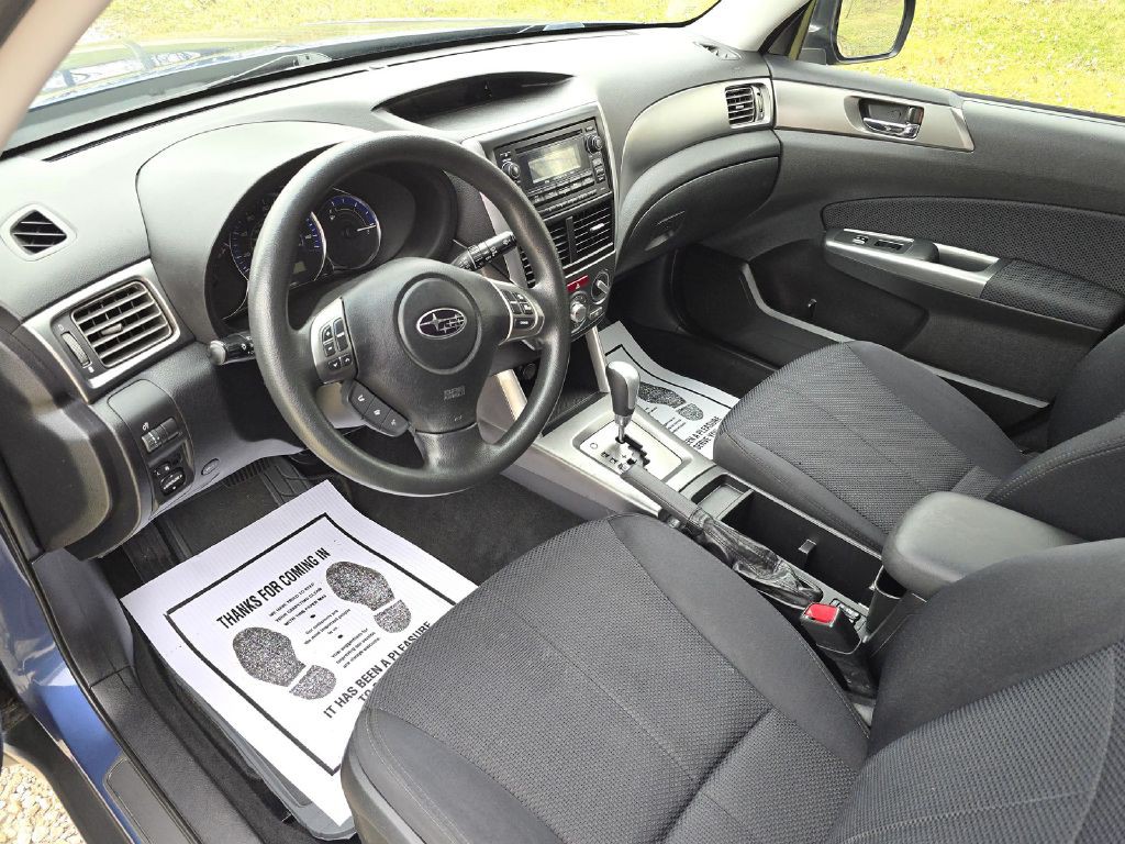 2011 Subaru Forester Image 12