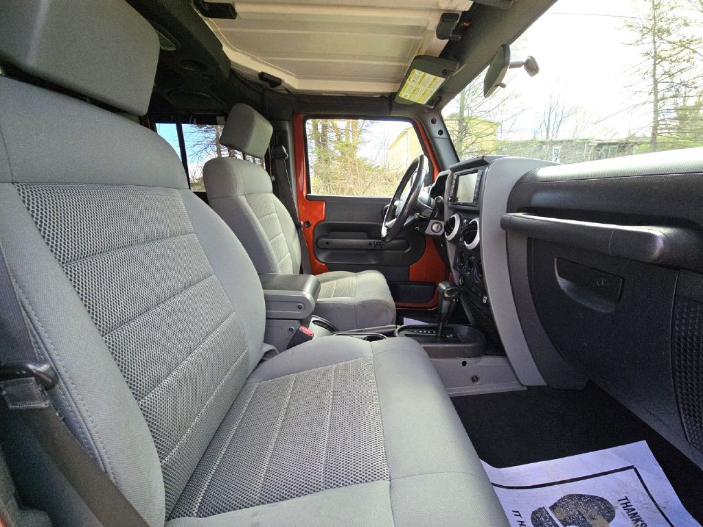 2009 Jeep Wrangler Unlimited Image 16