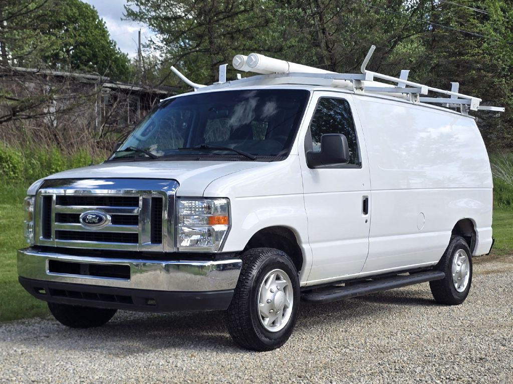 2014 Ford Econoline Image 2