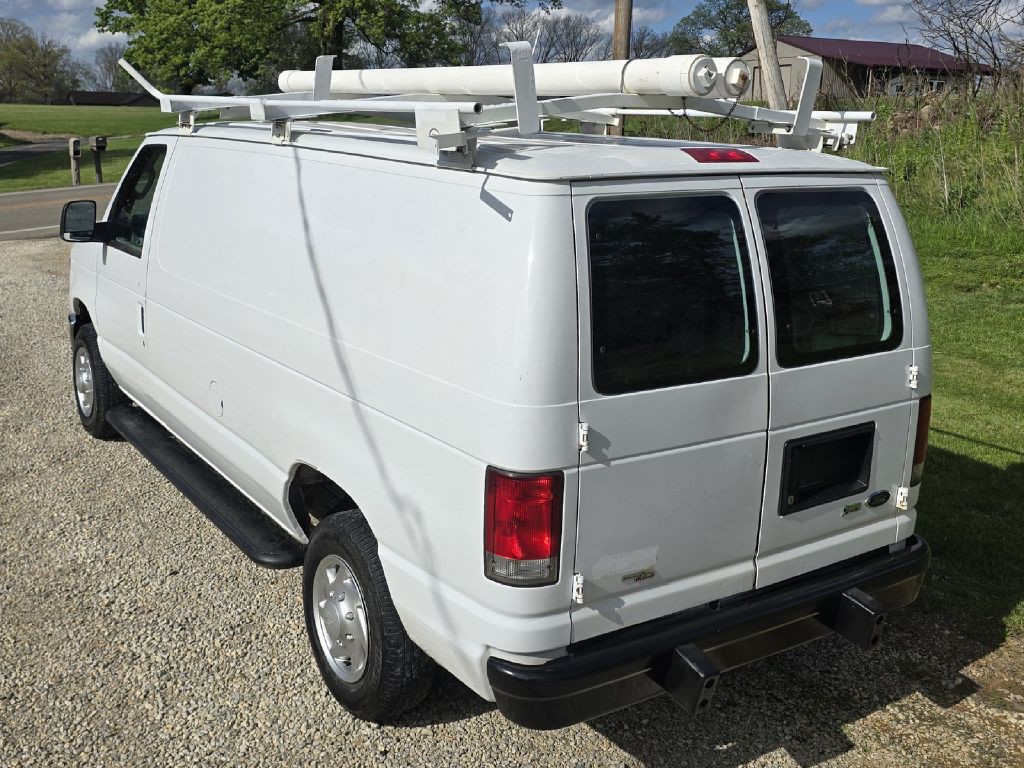 2014 Ford Econoline Image 12