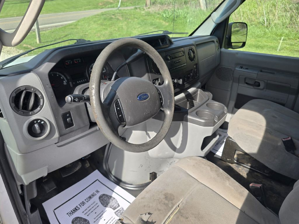 2014 Ford Econoline Image 13