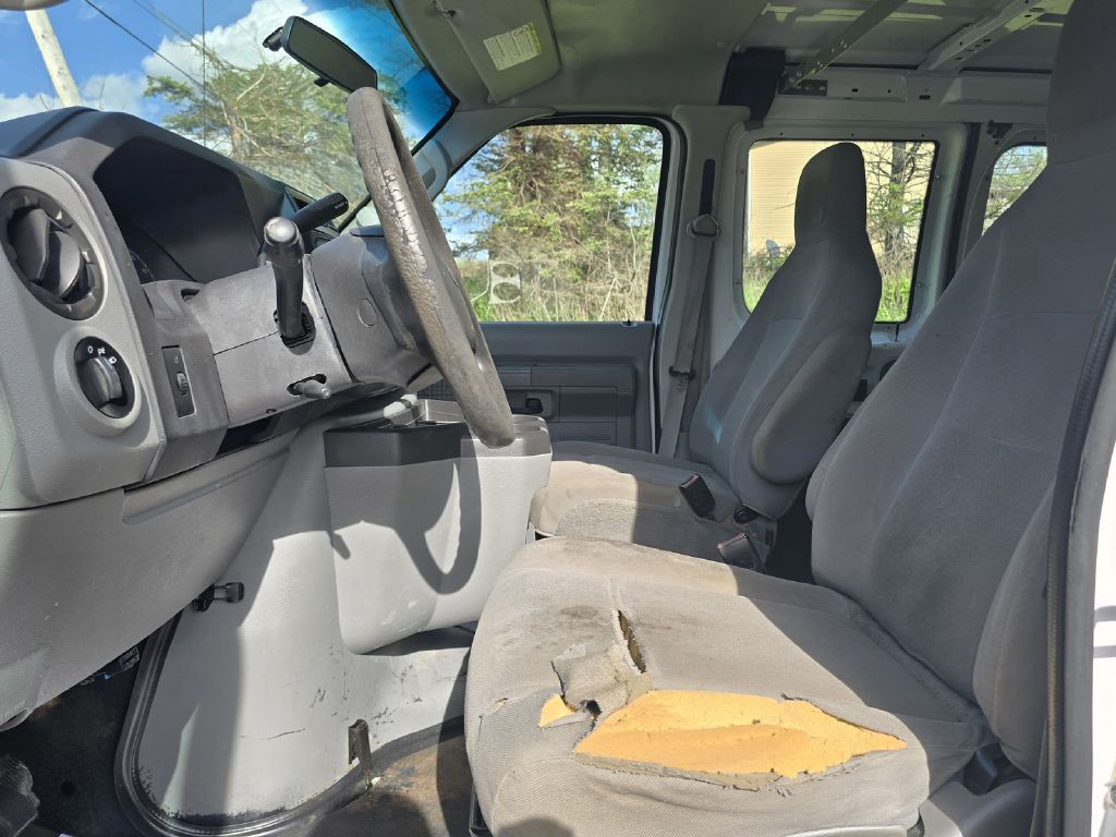 2014 Ford Econoline Image 14