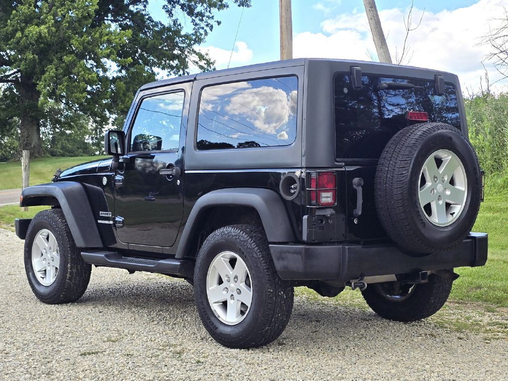 2013 Jeep Wrangler Image 4