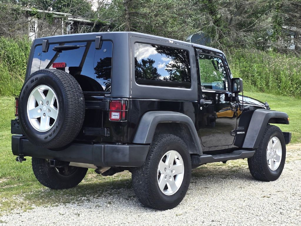 2013 Jeep Wrangler Image 9