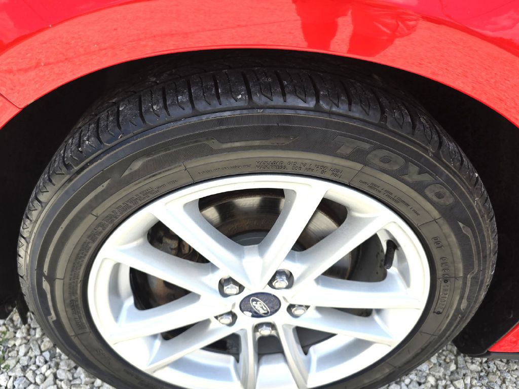 2016 Ford Focus Image 23