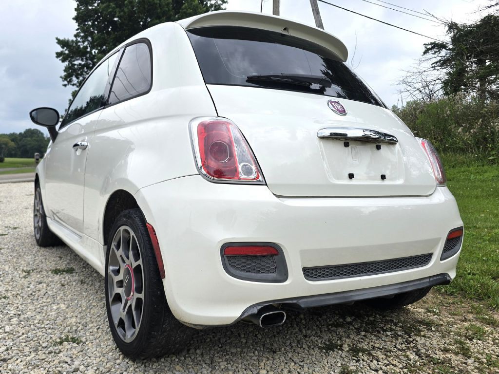 2015 FIAT 500 Image 5