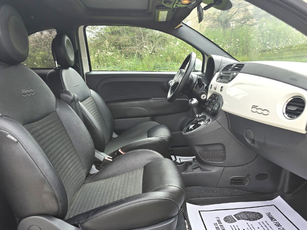 2015 FIAT 500 Image 15