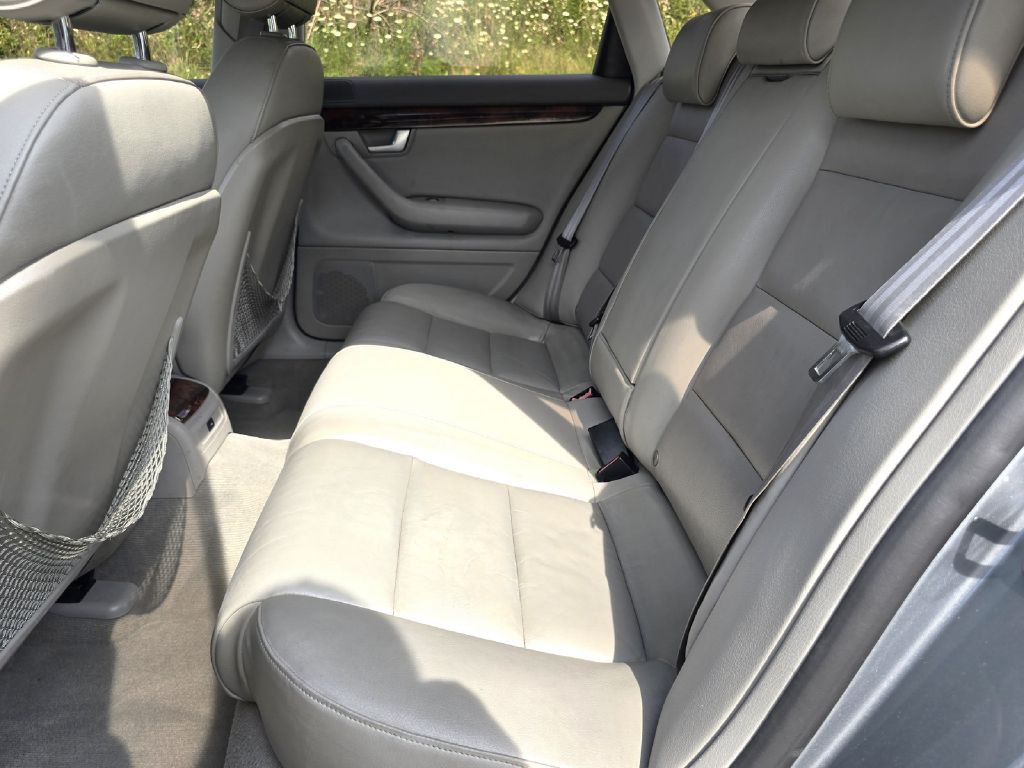 2007 Audi A4 Image 14