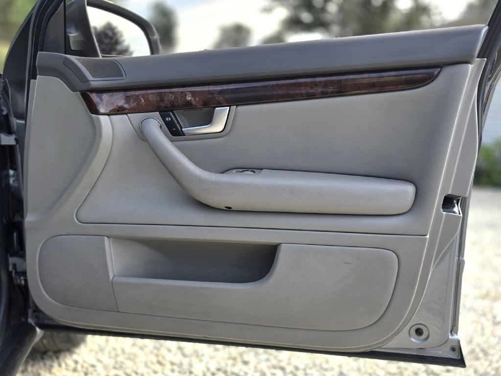 2007 Audi A4 Image 24