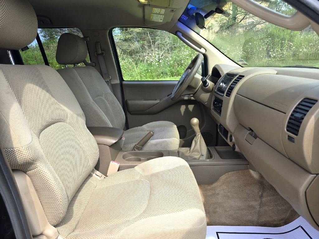 2005 Nissan Frontier Image 17