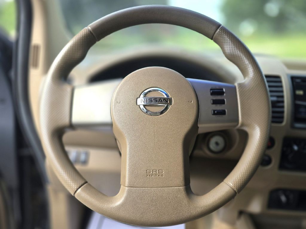 2005 Nissan Frontier Image 19
