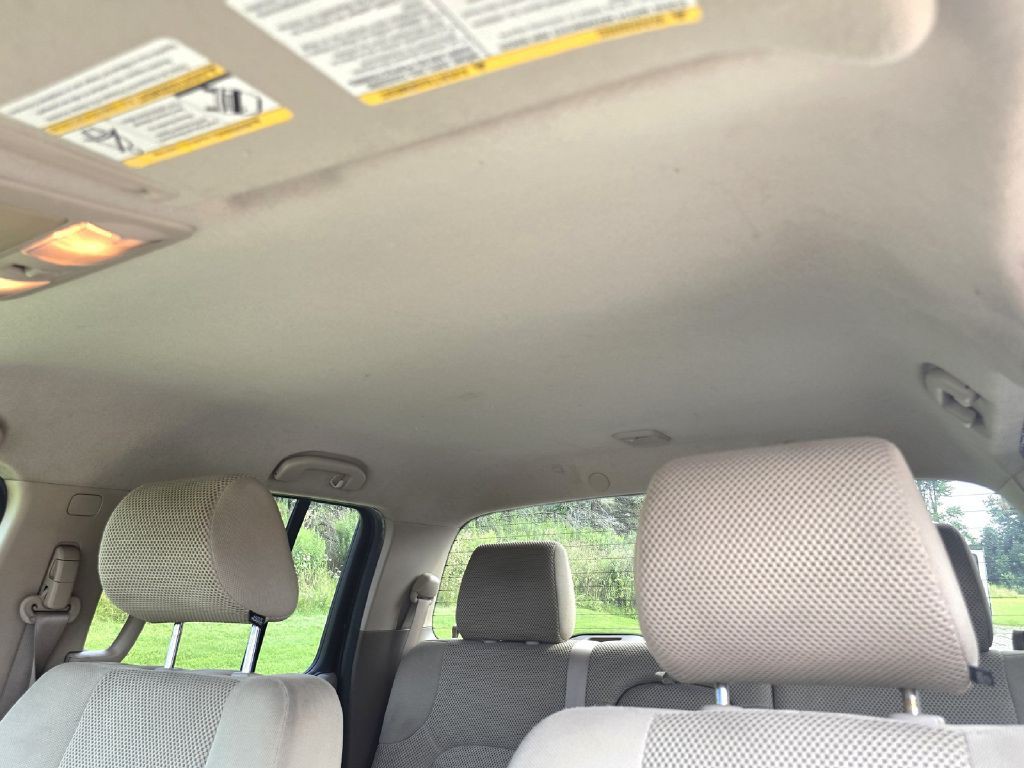 2005 Nissan Frontier Image 21