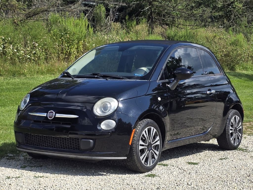 2013 FIAT 500 Image 2