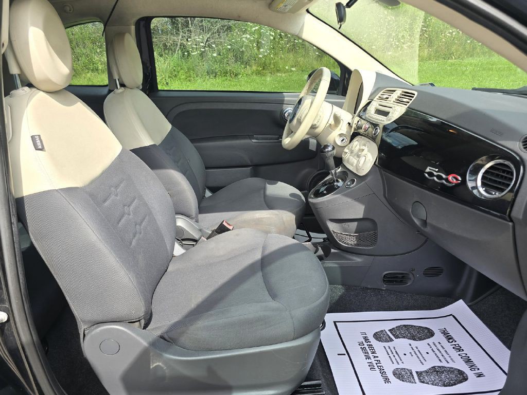 2013 FIAT 500 Image 15