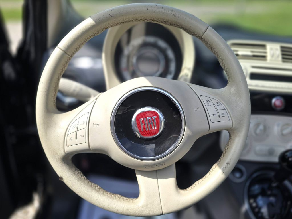 2013 FIAT 500 Image 17
