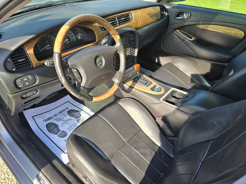 2004 Jaguar S-TYPE Image 12