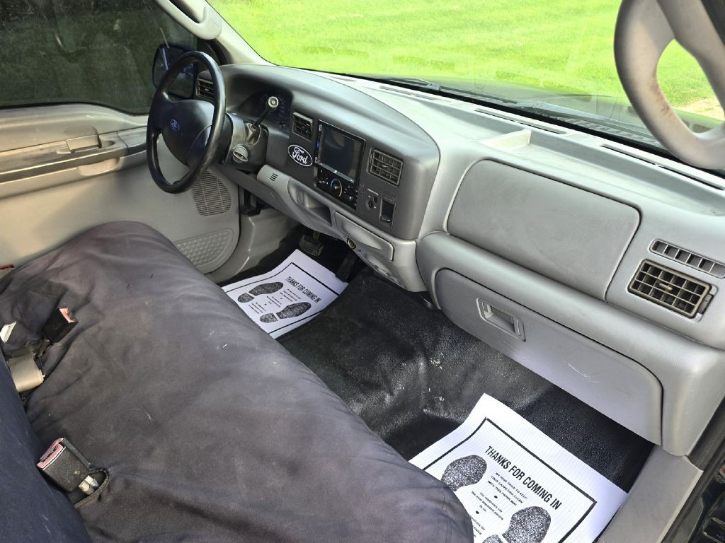 2003 Ford F-250 Image 16