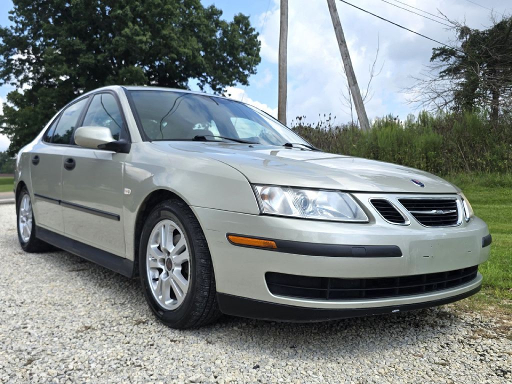 2005 Saab 9-3 Image 11