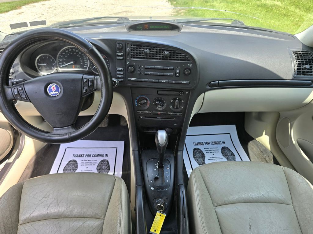 2005 Saab 9-3 Image 17