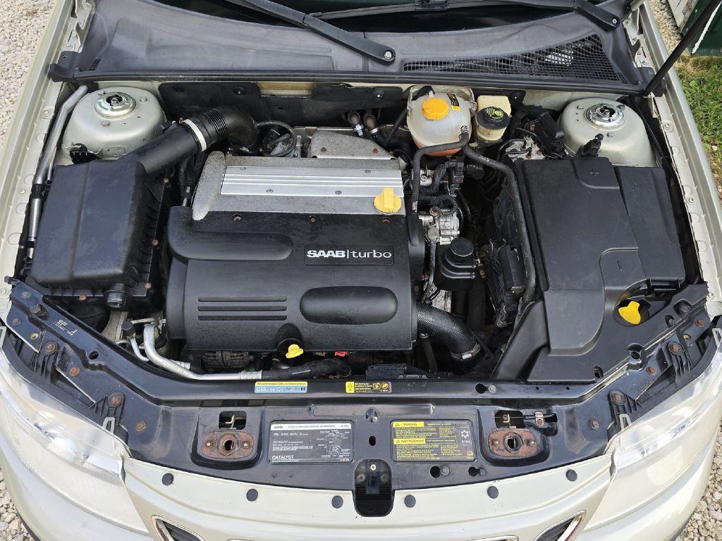 2005 Saab 9-3 Image 26