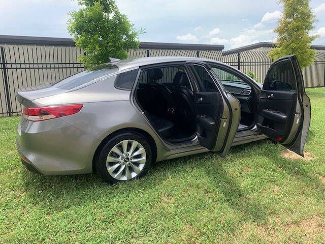 2018 Kia Optima Image 9