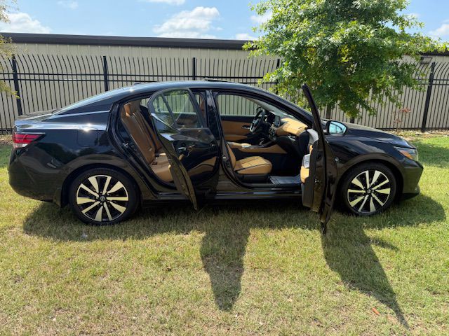 2022 Nissan Sentra Image 10