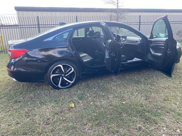 2018 Honda Accord Image 9