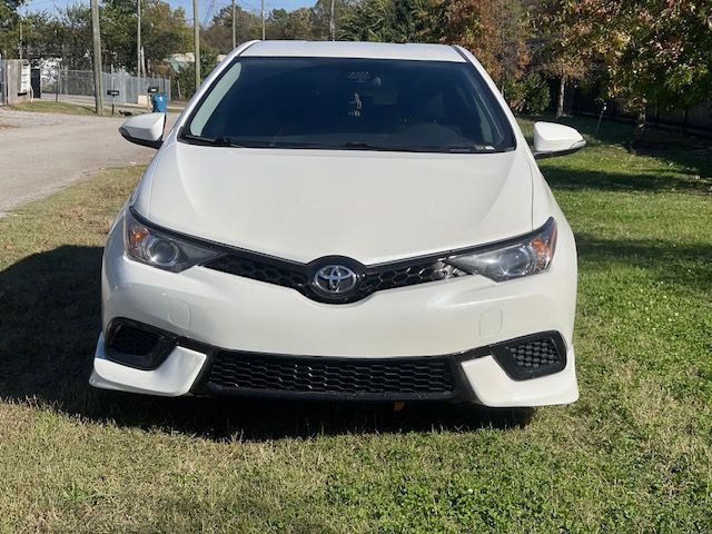 2017 Toyota Corolla Image 2