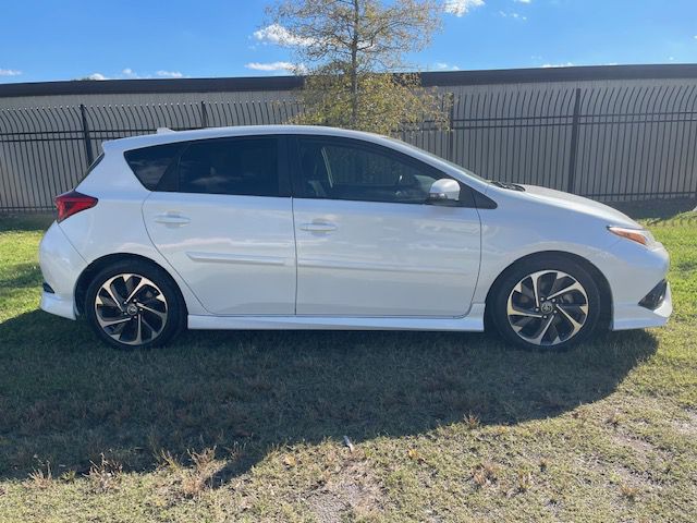 2017 Toyota Corolla Image 7