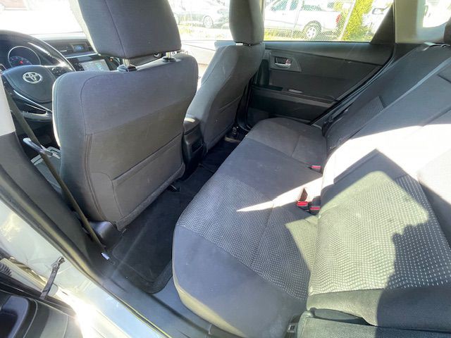 2017 Toyota Corolla Image 15