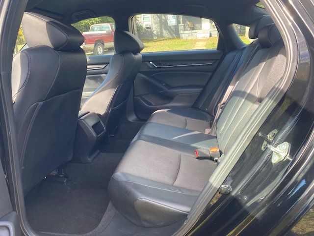 2018 Honda Accord Image 12