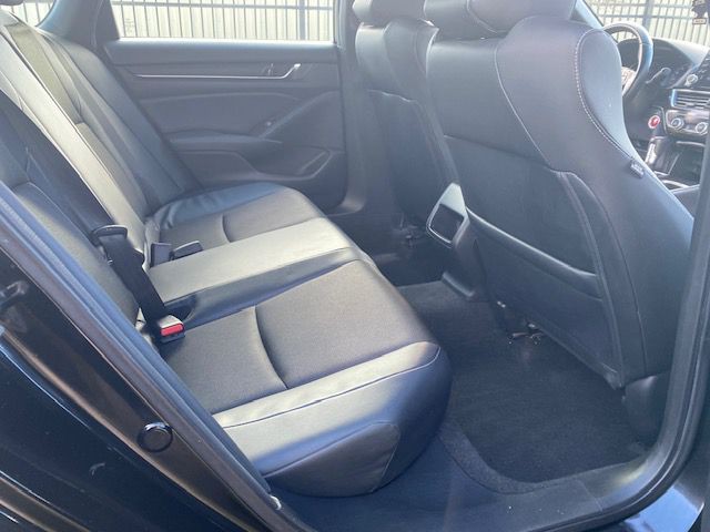 2018 Honda Accord Image 16