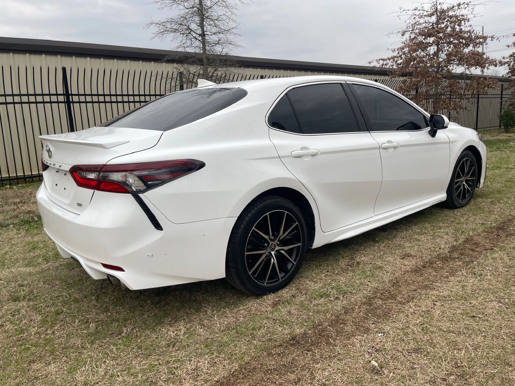 2021 Toyota Camry Image 4