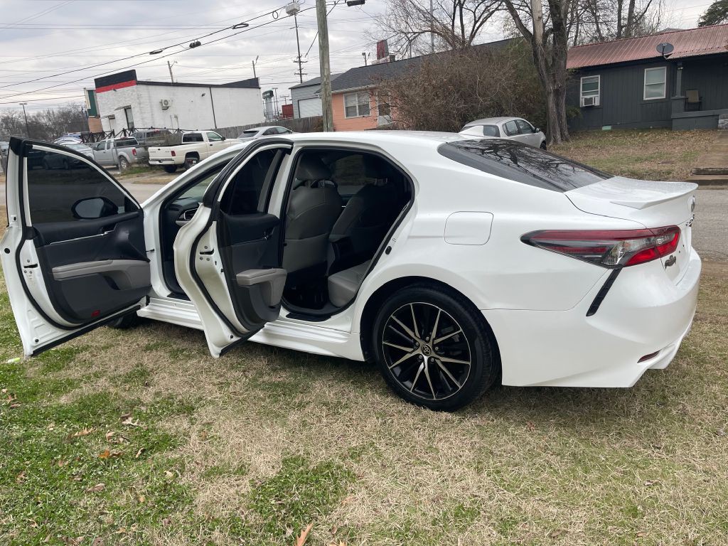 2021 Toyota Camry Image 7