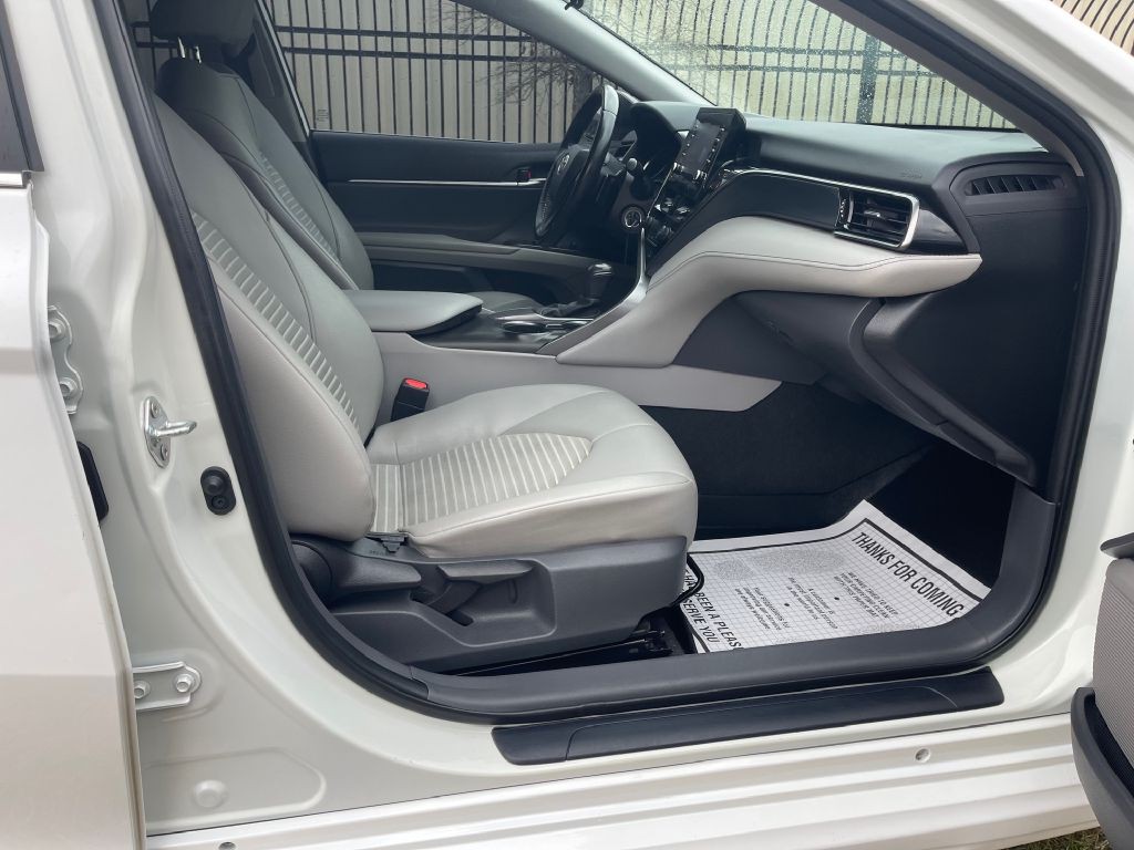 2021 Toyota Camry Image 14