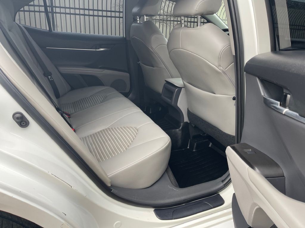 2021 Toyota Camry Image 16