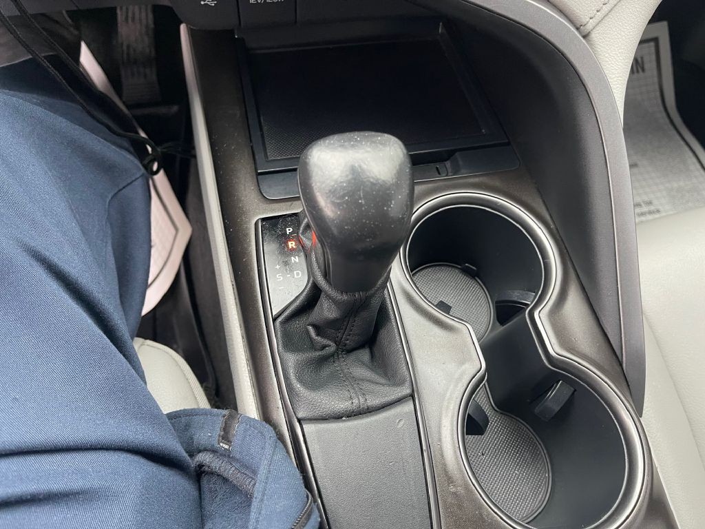 2021 Toyota Camry Image 20