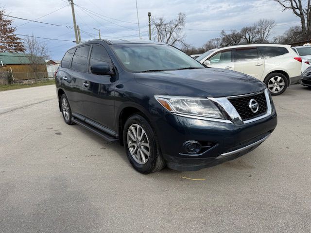 2013 Nissan Pathfinder Image 3