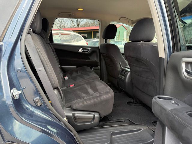 2013 Nissan Pathfinder Image 16