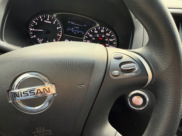 2013 Nissan Pathfinder Image 19