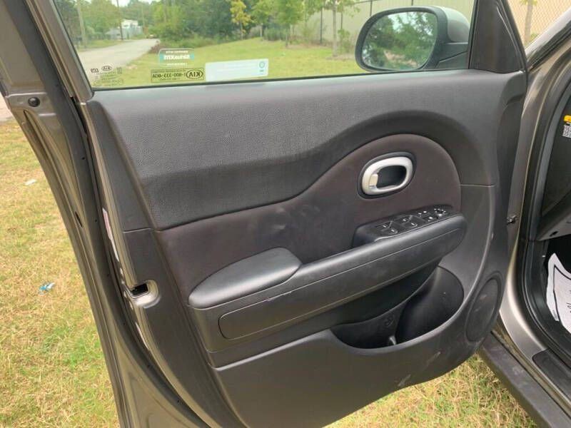 2015 Kia Soul Image 11